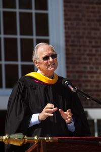 2011-Alan-Alda-Commencement-Williston