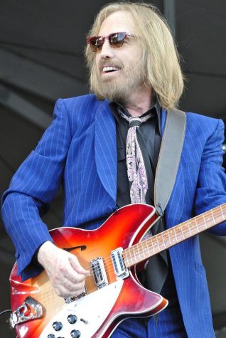Famed Rocker Tom Petty Dies at 66