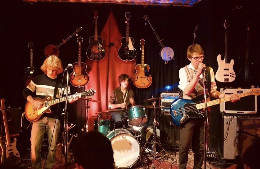 Local Band "The 413s" Debut at Luthier's