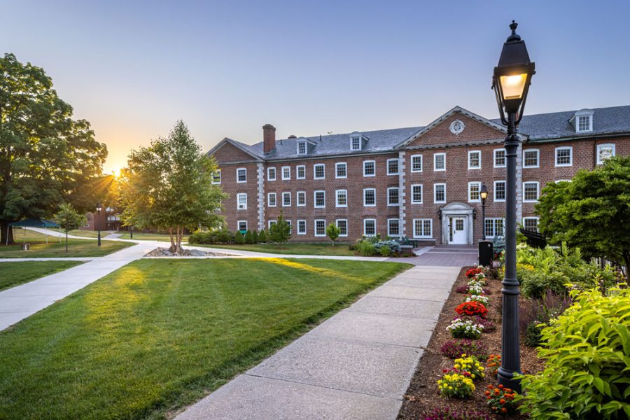 Moldy Laundry and Liquid in the Trash Cans: Dorm Etiquette Tips to Keep Everyone Happy